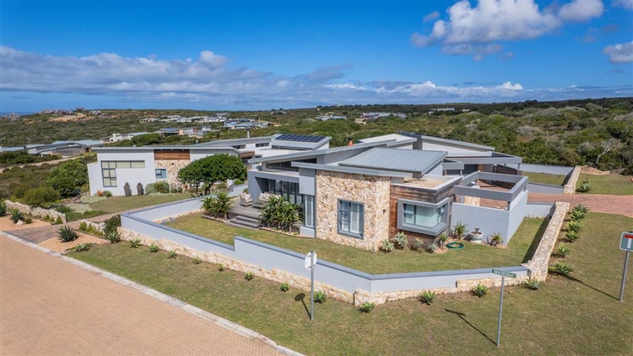 3 Bedroom Property for Sale in Stilbaai Oos Western Cape